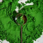 Scopri i 10 Benefici Principali della Spirulina per Corpo e Mente
